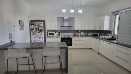 New For Sale €300,000 House (1 level bungalow) 3 bedrooms, Semi-detached Lakatameia, Lakatamia Nicosia - 4