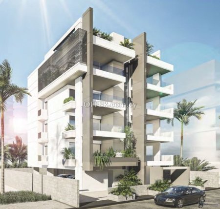 Apartment (Penthouse) in Agios Nikolaos, Larnaca for Sale