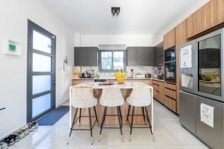 House (Detached) in Germasoyia, Limassol for Sale