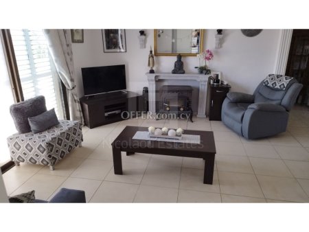 Large 5 bedroom detached house in Kalo Chorio Lemesou