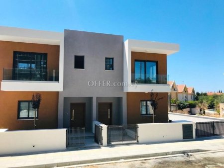 House (Semi detached) in Moutagiaka Tourist Area, Limassol for Sale - 11