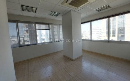 Commercial (Office) in Trypiotis, Nicosia for Sale - 4