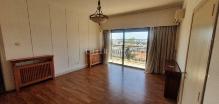 Apartment (Penthouse) in Gladstonos, Limassol for Sale - 10