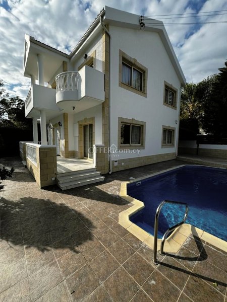 FULLY FURNISHED VILLA CLOSE TO FOUR SEASONS HOTEL! - 10
