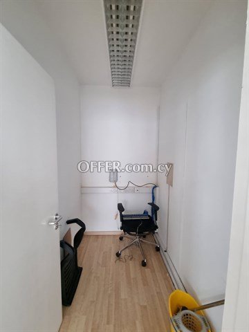 Renovated Office  On A Commercial Street In Aglantzia, Nicosia - With  - 5