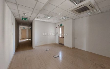 Commercial (Office) in Trypiotis, Nicosia for Sale - 3