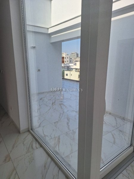 Apartment (Penthouse) in Larnaca Port, Larnaca for Sale - 8