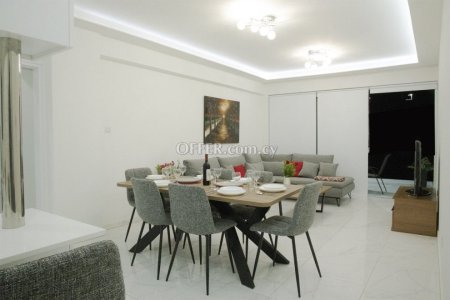 Apartment (Penthouse) in Larnaca Centre, Larnaca for Sale - 3