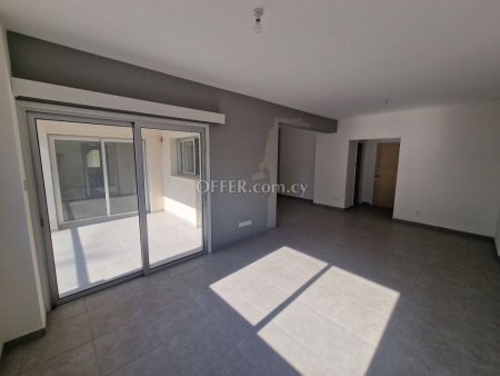 Three bedroom apartment in Agios Antonios Nicosia - 6