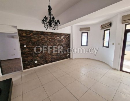For Sale, Three-Bedroom Apartment in Agioi Omologites - 9