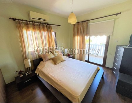 For Sale, Three-Bedroom plus Attic Room Detached House in Strovolos - 4