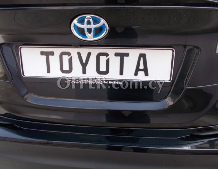 2019 Toyota CHR 1.8L Hybrid Automatic SUV - 7