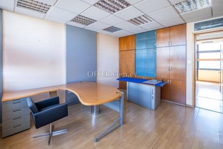 Commercial (Office) in Trypiotis, Nicosia for Sale - 6