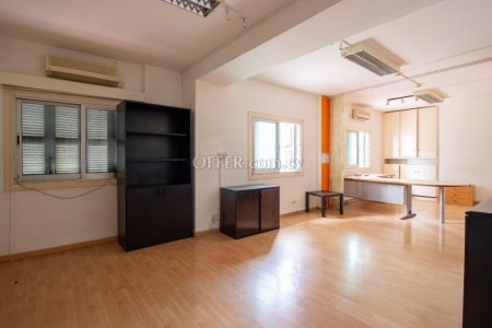 Commercial (Office) in Agioi Omologites, Nicosia for Sale - 4