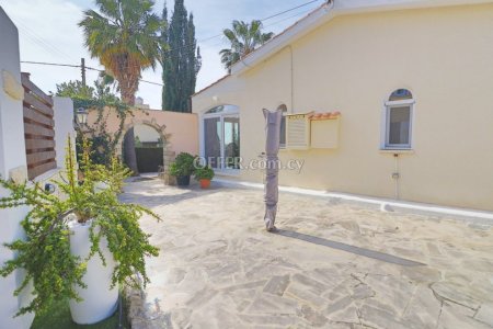 3 bed bungalow in peyia - 5