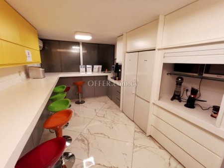 Commercial (Office) in Neapoli, Limassol for Sale - 4
