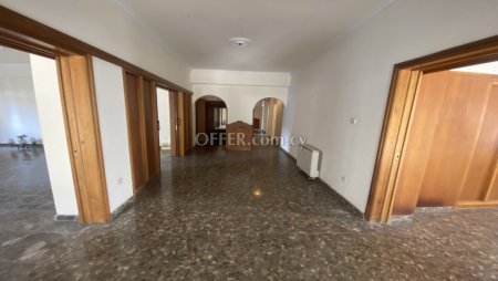 For Rent €1,600 Apartment 3 bedrooms Strovolos Nicosia