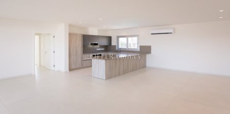 For Sale €603,000 Apartment 2 bedrooms Retiré Germasogeia, Yermasogeia Limassol