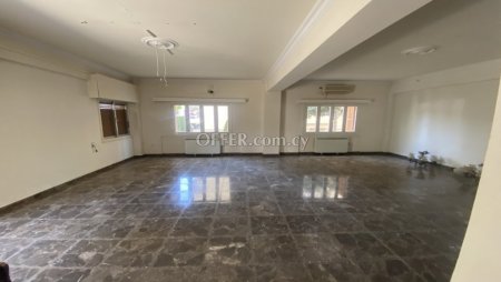 For Rent €1,600 Apartment 3 bedrooms Strovolos Nicosia - 11