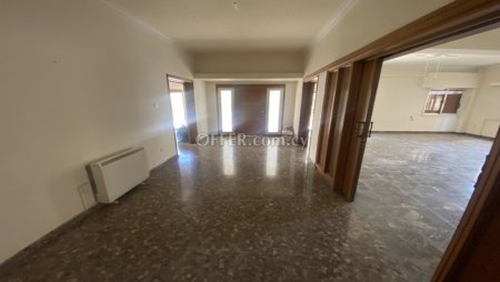 For Rent €1,600 Apartment 3 bedrooms Strovolos Nicosia - 9