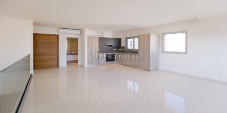 For Sale €503,000 Apartment 2 bedrooms Germasogeia, Yermasogeia Limassol - 5