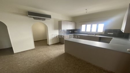 For Rent €1,600 Apartment 3 bedrooms Strovolos Nicosia - 6