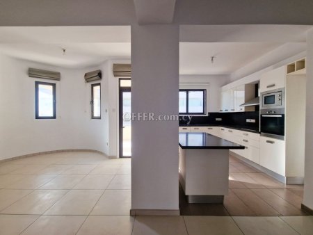 Three bedroom apartment in Agioi Omologites Nicosia - 2