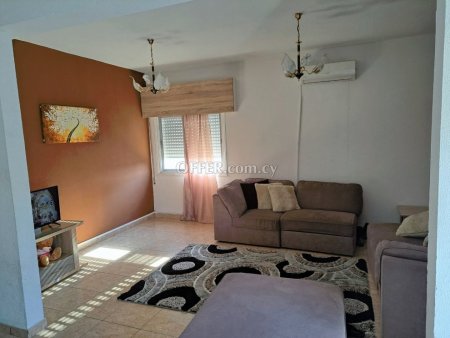 3 Bed Semi-Detached House for rent in Kato Polemidia, Limassol