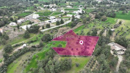 Residential field located in Lythrodontas Nicosia - 4