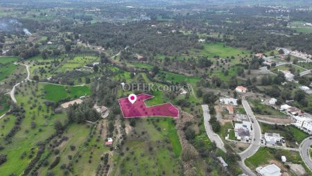 Residential field located in Lythrodontas Nicosia - 3
