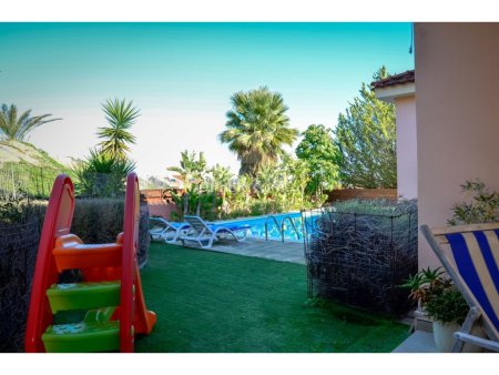 Four Bedroom Luxury House with Swimming Pool on Mantas Hill in Lakatamia - 4