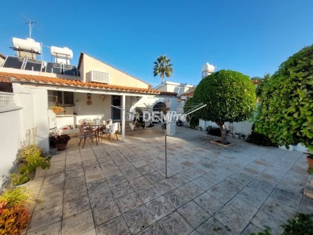 Bungalow For Sale in Chloraka, Paphos - DP4042