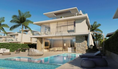 Luxurious Sea Front Villa