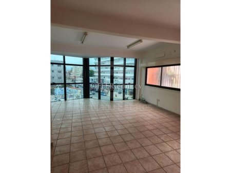 35m2 office for rent in Pentadromos