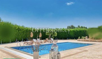 Wonderful & Large House 6 Bedroom  In Pervolia, Larnaca - In A Large L - 7