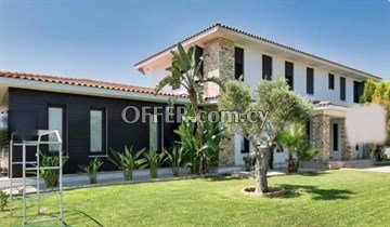 Wonderful & Large House 6 Bedroom  In Pervolia, Larnaca - In A Large L - 5