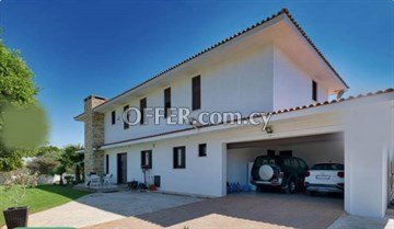 Wonderful & Large House 6 Bedroom  In Pervolia, Larnaca - In A Large L - 3