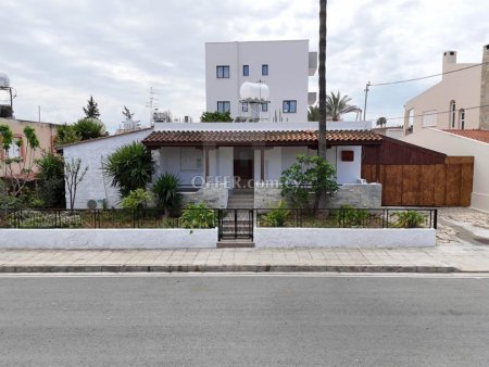 Ground Floor Three Bedroom House with Garden for Sale in Geri Nicosia