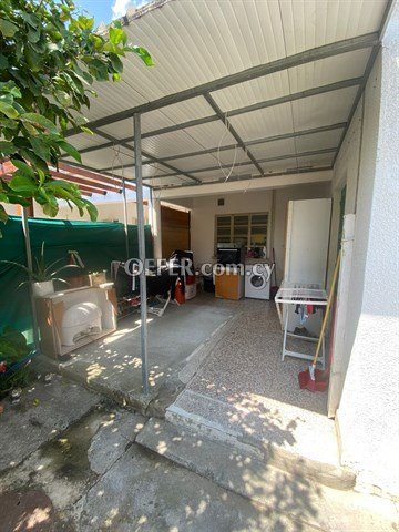 3 Bedroom House  In Kaimakli, Nicosia - 1