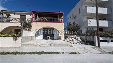 Three bedroom upperhouse located in Agios Nikolaos, Larnaka