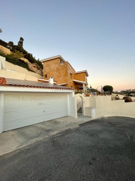 4 bedroom villa for sale in Chloraka - 11