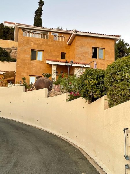 4 bedroom villa for sale in Chloraka - 8