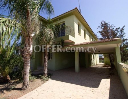 4-Bedroom House With Swimming Pool In Pervolia, Larnaca - 9