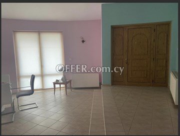 Cozy 4 Bedroom Available  In Maroni, Larnaka - 2
