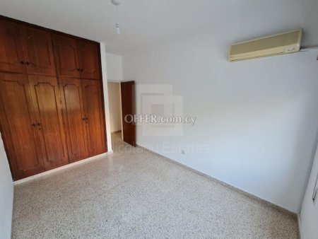 Three bedroom house for rent in Mesa Geitonia - 2