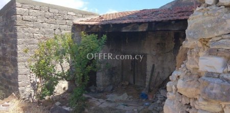 3 Bed Semi-Detached House for sale in Vouni, Limassol - 1