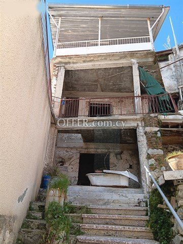 Three Storey Semi-detached House  In Agros, Limassol