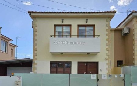4-bedroom Detached Villa 160 sqm in Oroklini
