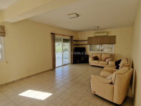 4 Bed Detached House for sale in Agios Tychon, Limassol - 11