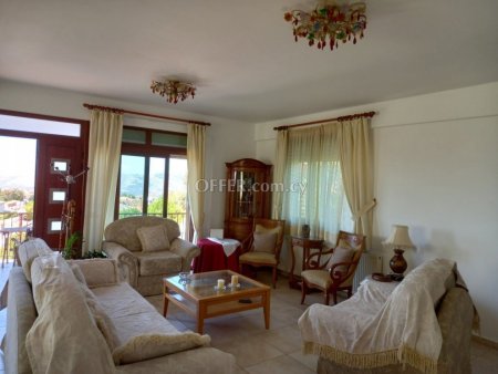 4 Bed Detached House for rent in Agios Therapon, Limassol - 10